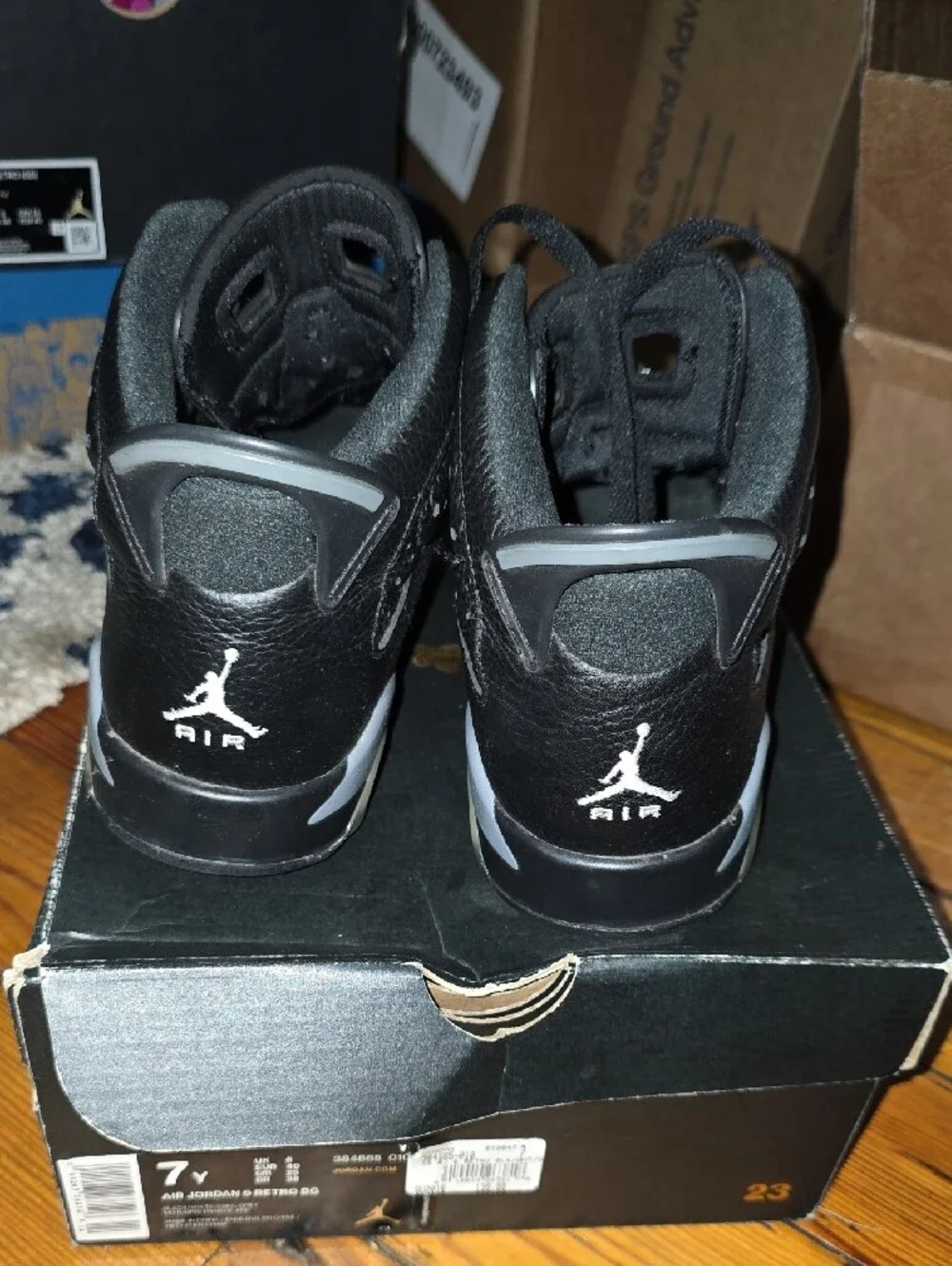 Jordan Kids Basketball Sneakers in Black and Gray